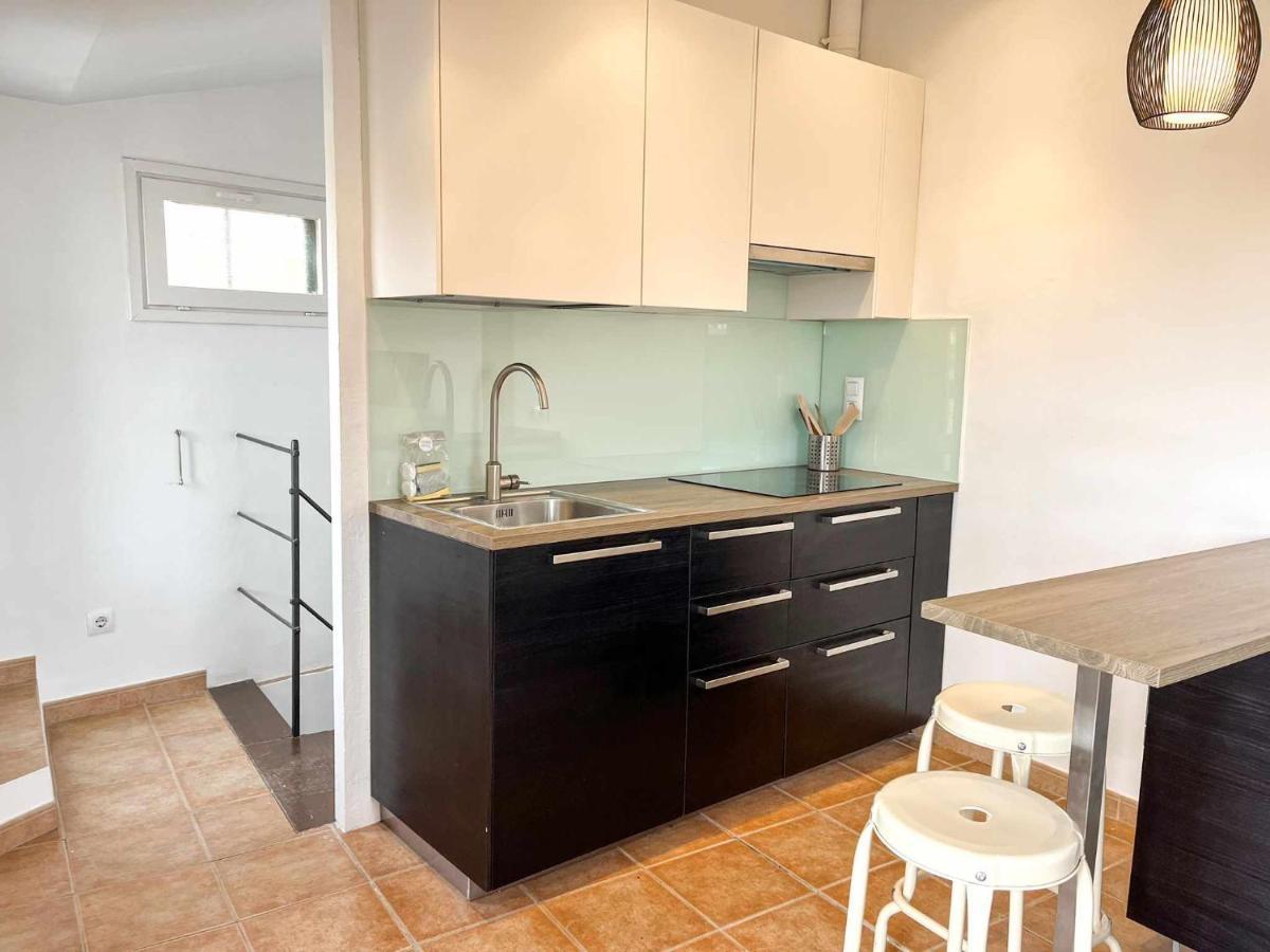 Romantic Duplex With Terrace And Great Views Girona Esterno foto
