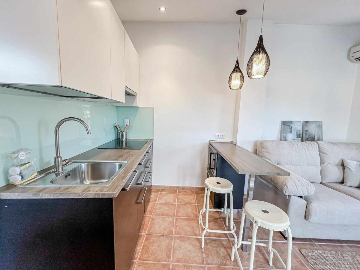 Romantic Duplex With Terrace And Great Views Girona Esterno foto