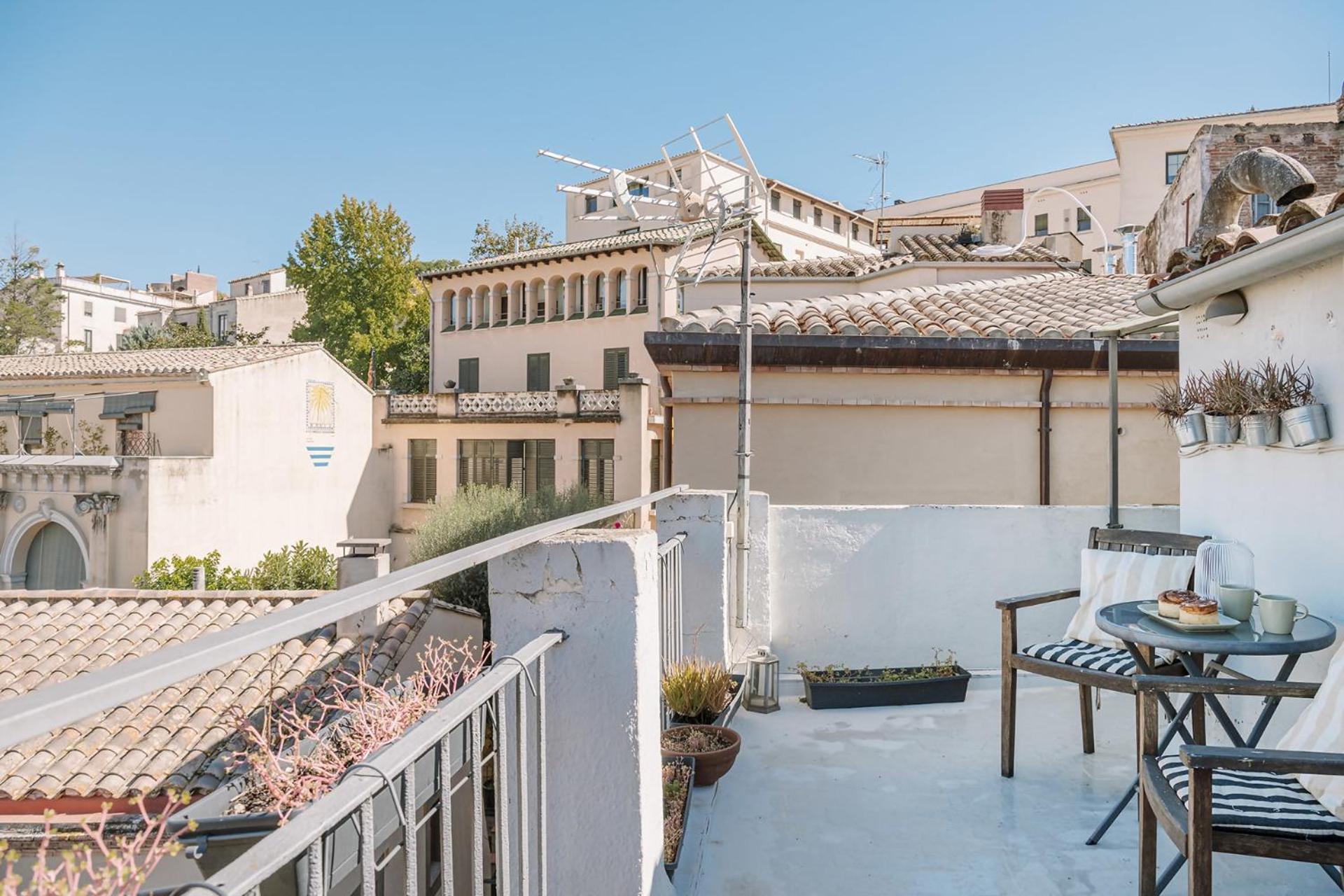Romantic Duplex With Terrace And Great Views Girona Esterno foto