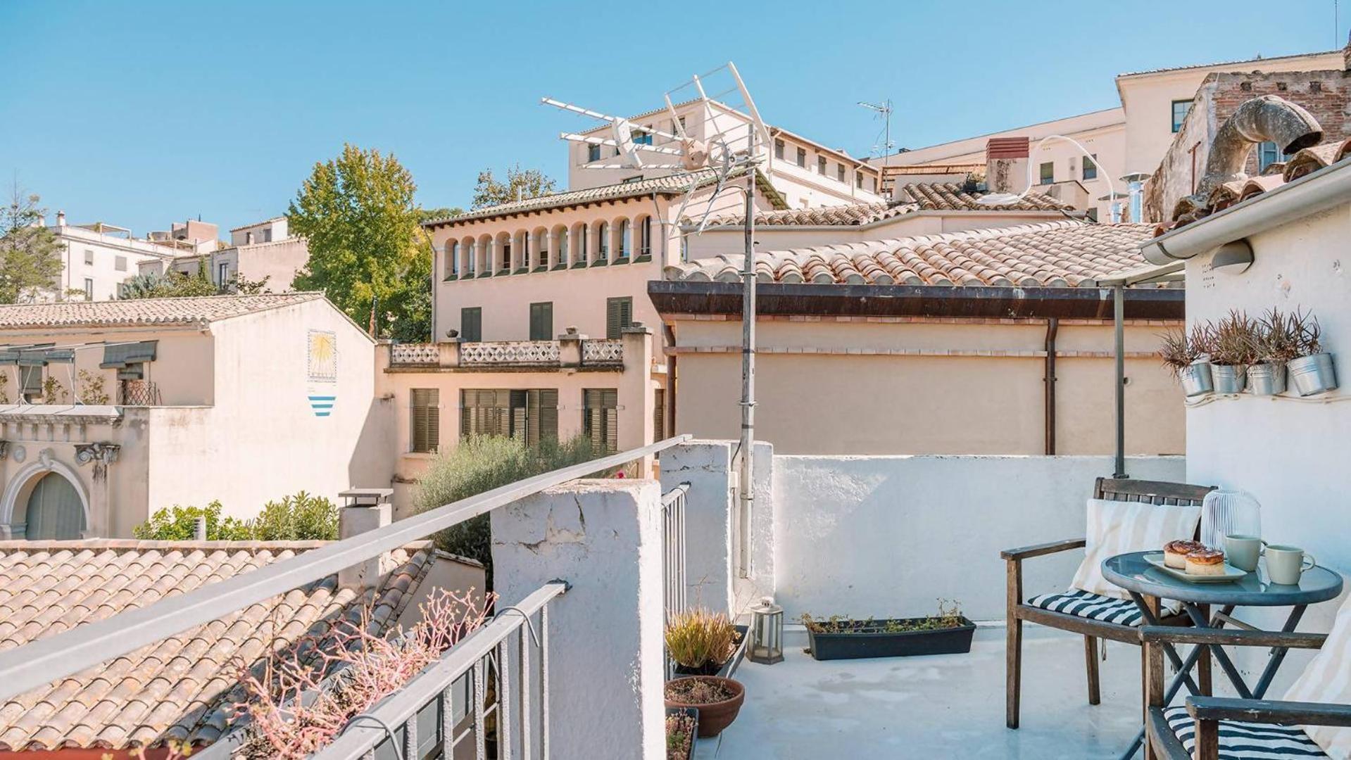 Romantic Duplex With Terrace And Great Views Girona Camera foto