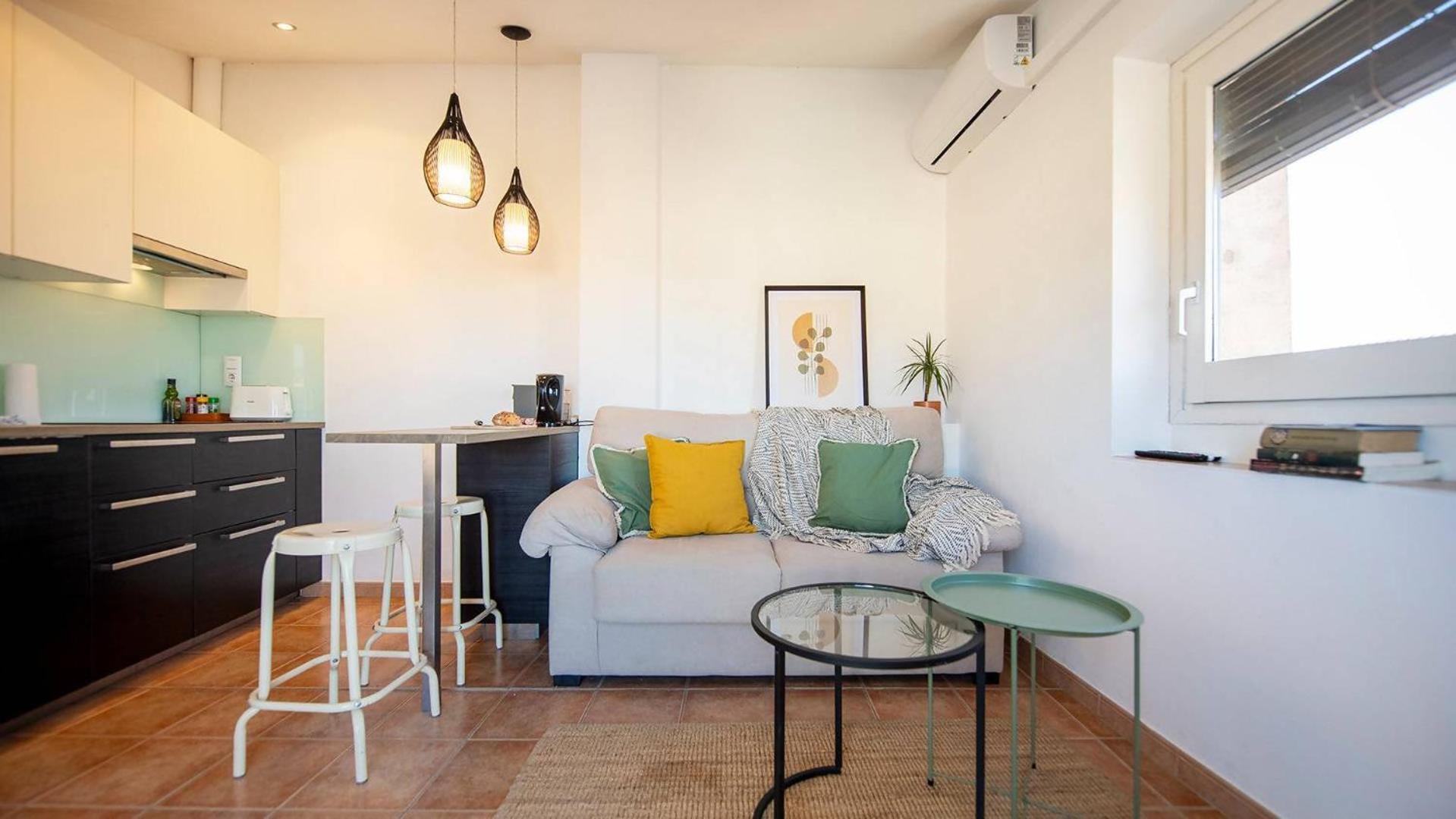 Romantic Duplex With Terrace And Great Views Girona Camera foto